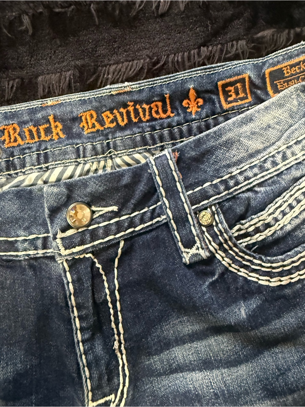 Rock Revival Women's Faded Blue Skinny Jeans with Embroidered Back Pockets - Picture 2 of 3